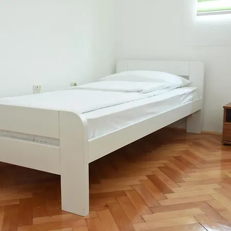 Np Sutjeska Paviljon A