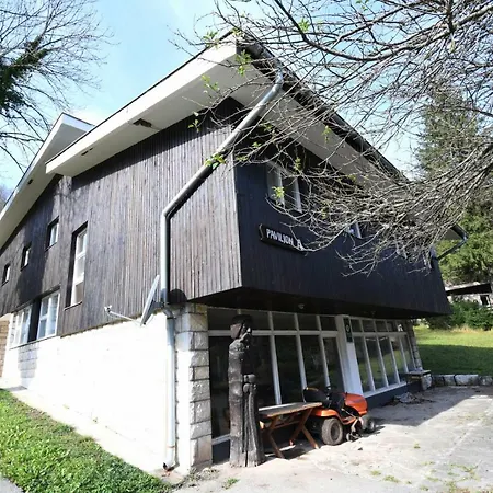 Np Sutjeska Paviljon A ティエンティシュテ