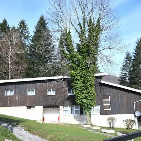 イン Np Sutjeska Paviljon A *