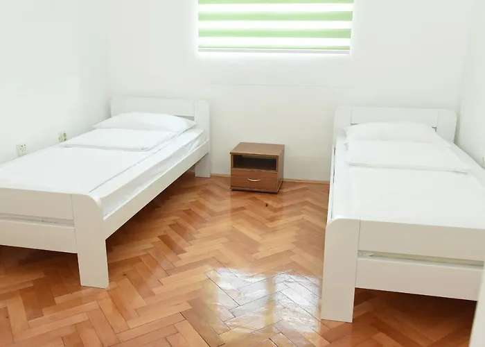 Np Sutjeska Paviljon A טיינטישטה