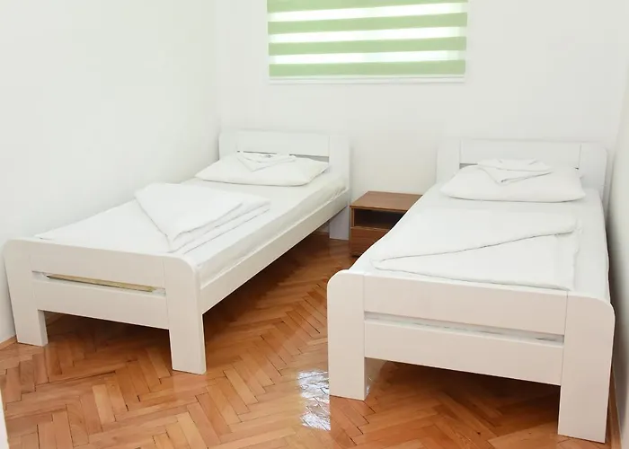 Np Sutjeska Paviljon A * טיינטישטה