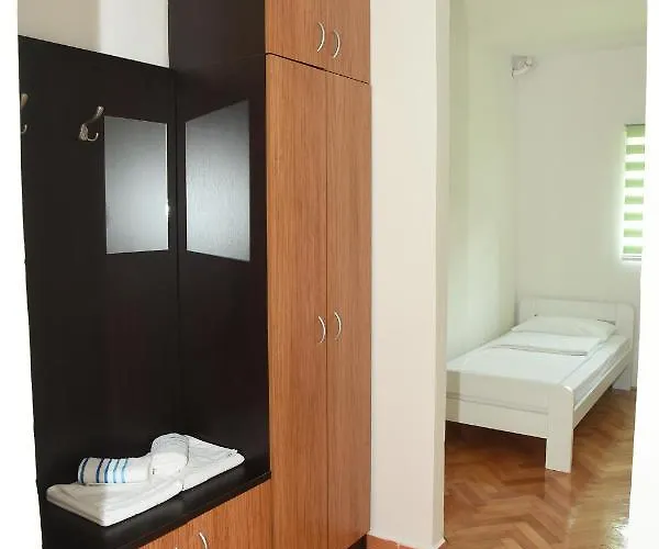 Np Sutjeska Paviljon A טיינטישטה