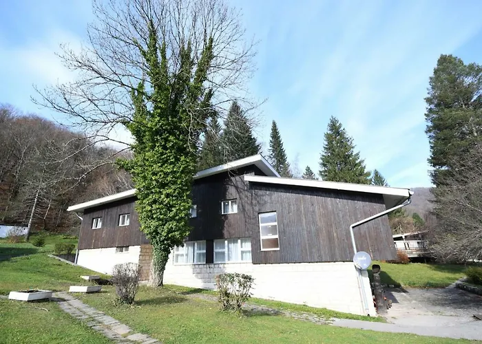 אורחן Np Sutjeska Paviljon A טיינטישטה