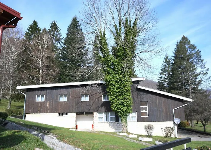 אורחן Np Sutjeska Paviljon A *